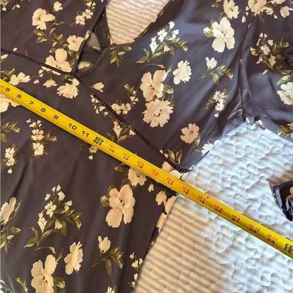 O'Neill flowy Floral Backless Dress - Picture 8 of 11